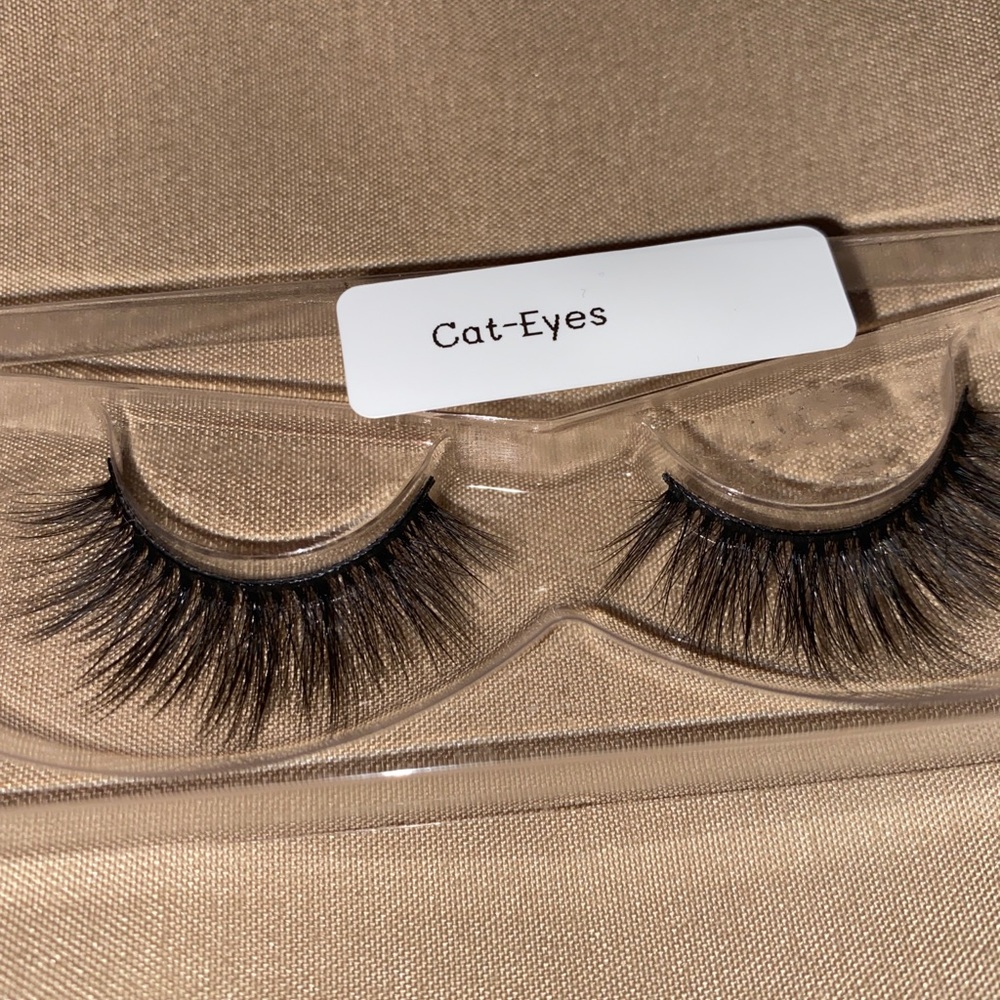Mink Lashes - Picture 3 of 8